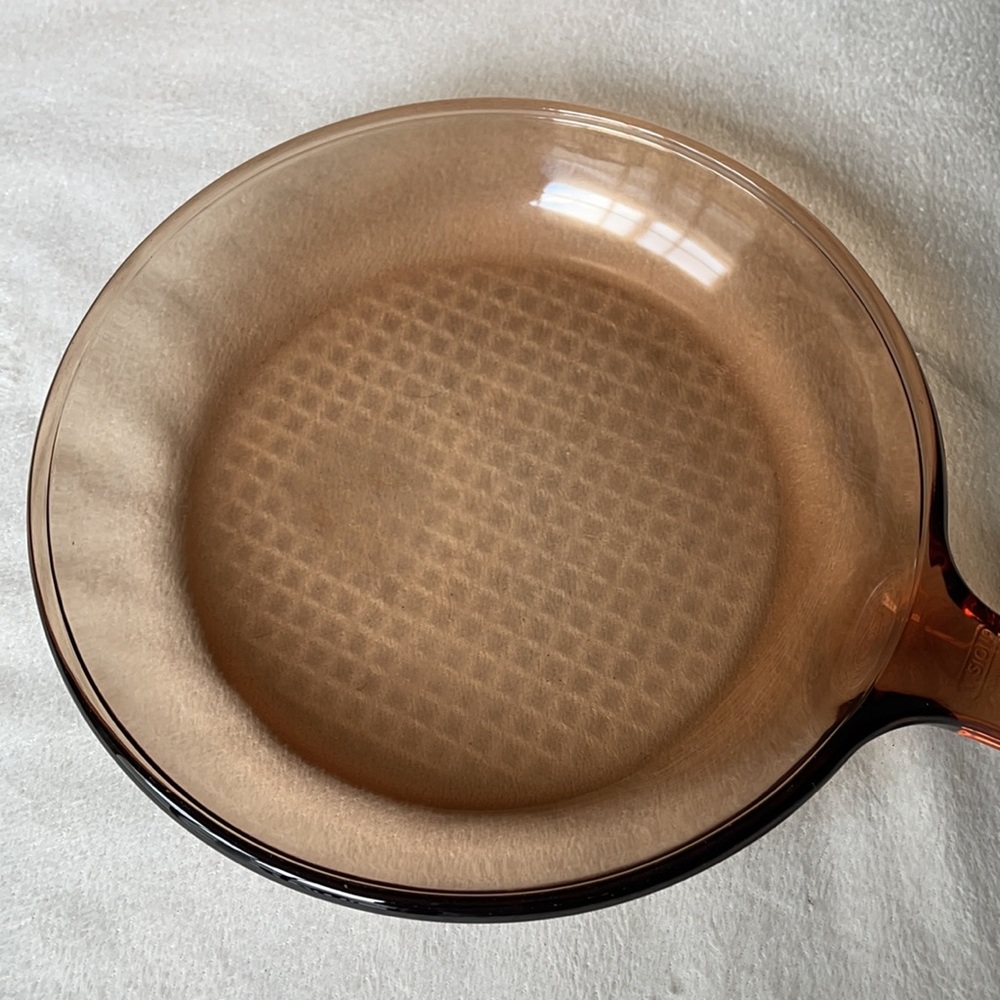 Vision Corning 10 1/2” Large Amber Frying Pan - Picture 6 of 11